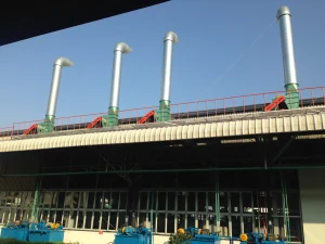 Quạt ly tâm trung áp và ống thoát khí trên mái